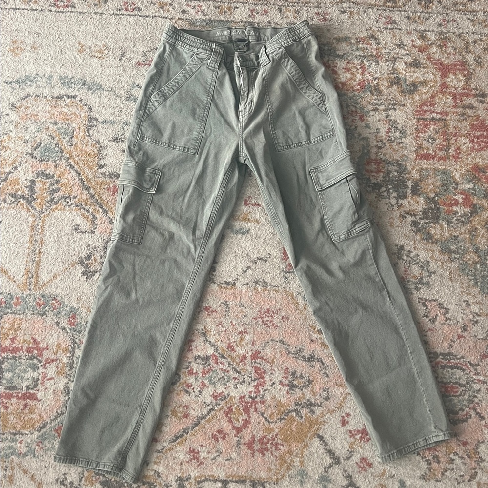 American Eagle Outfitters Women’s Green Cargo Pants